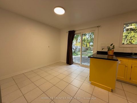Photo 2 at 154 Freshmeadow Drive, Hillcrest Village, Toronto