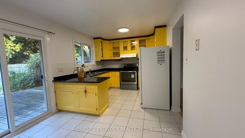 Photo 18 at 154 Freshmeadow Drive, Hillcrest Village, Toronto