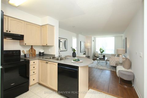 Photo 10 at PH12 - 23 Oneida Crescent, Langstaff, Richmond Hill