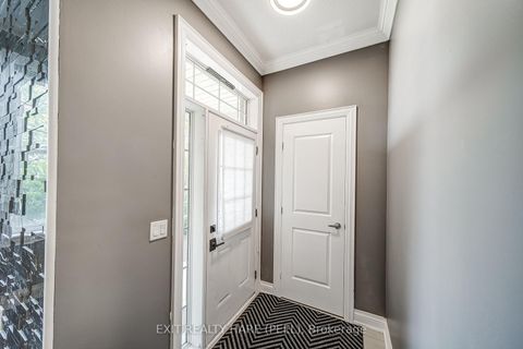 Photo 4 at 41 Poetry Drive, Vellore Village, Vaughan
