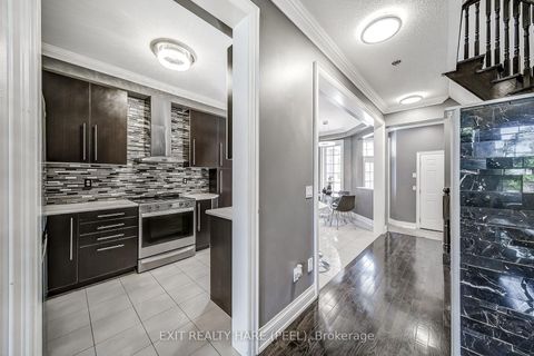 Photo 9 at 41 Poetry Drive, Vellore Village, Vaughan