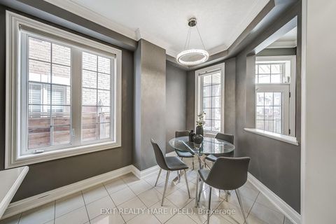 Photo 16 at 41 Poetry Drive, Vellore Village, Vaughan