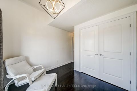 Photo 37 at 41 Poetry Drive, Vellore Village, Vaughan