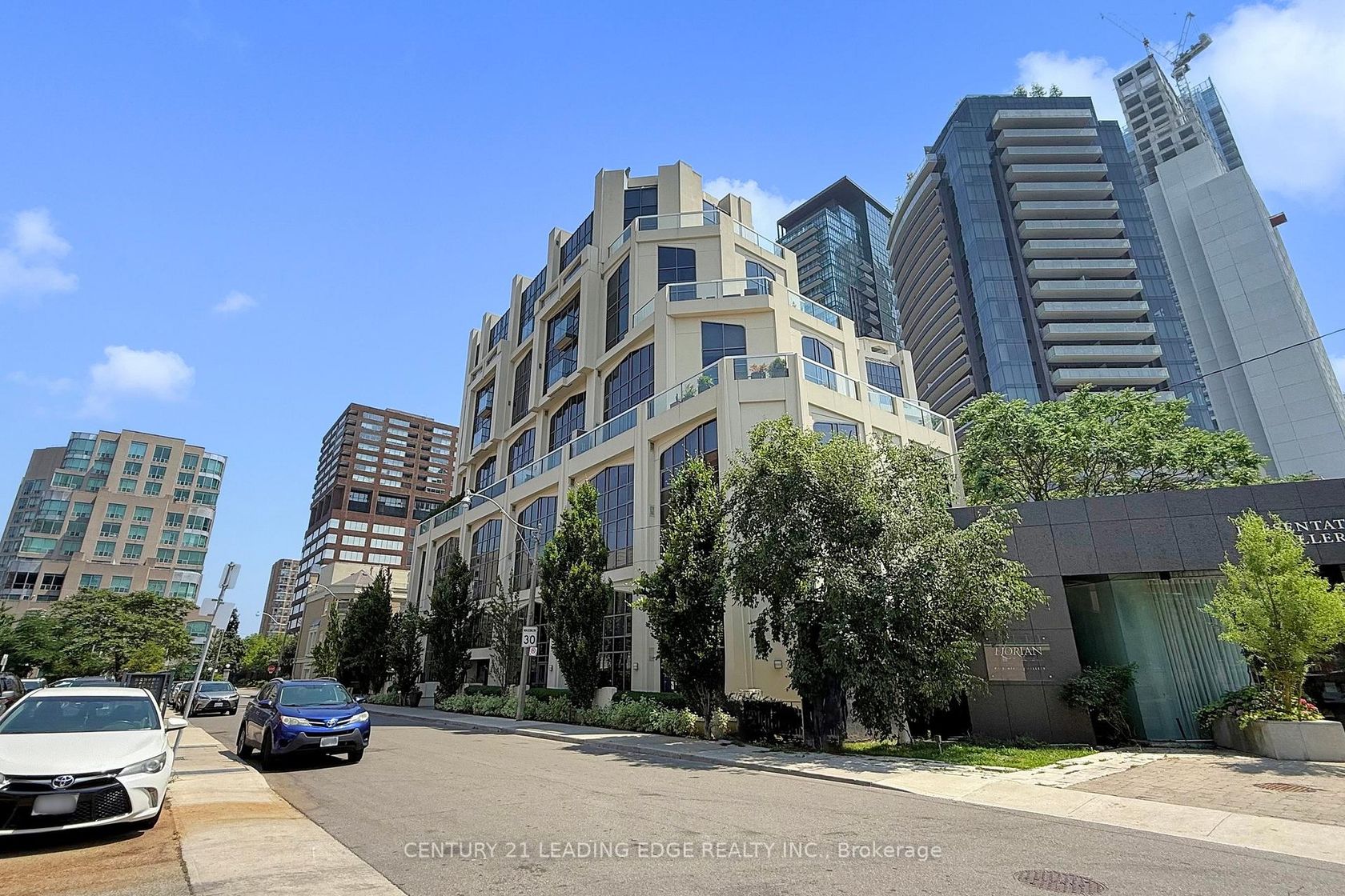 502 - 3 Mcalpine Street, Annex, Toronto 