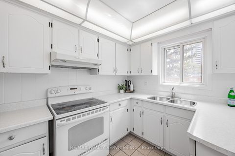 Photo 10 at 9 Garview Court, The Westway, Toronto