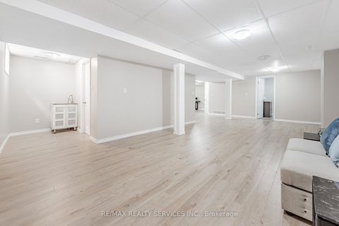 Photo 30 at 9 Garview Court, The Westway, Toronto