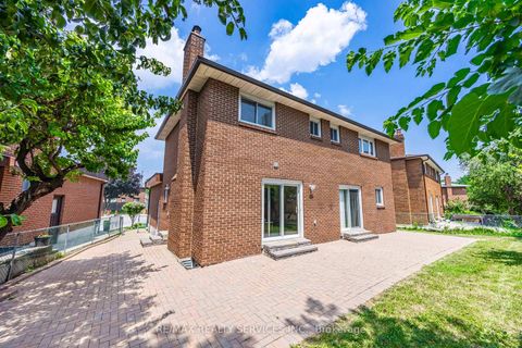 Photo 36 at 9 Garview Court, The Westway, Toronto
