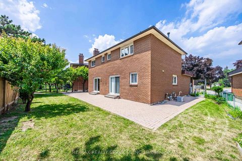 Photo 37 at 9 Garview Court, The Westway, Toronto