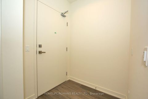Photo 9 at 710 - 10 Deerlick Court, Donalda, Toronto