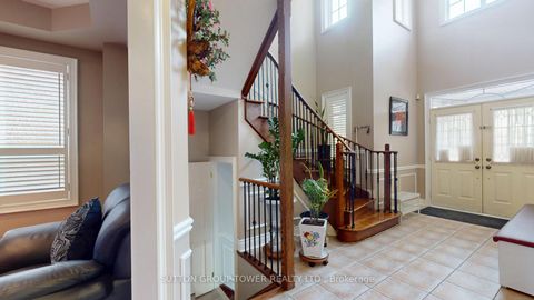 Photo 3 at 475 Sonoma Boulevard, Sonoma Heights, Vaughan