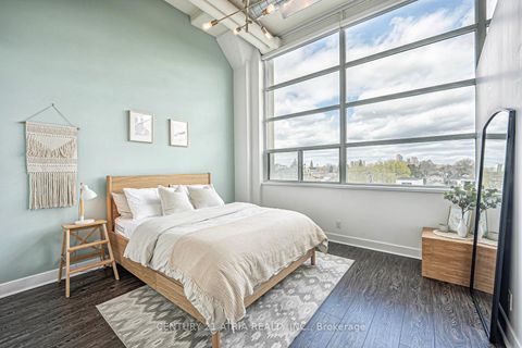 Photo 24 at 318 - 1001 Roselawn Avenue, Belgravia, Toronto