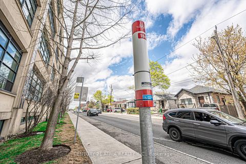 Photo 45 at 318 - 1001 Roselawn Avenue, Belgravia, Toronto