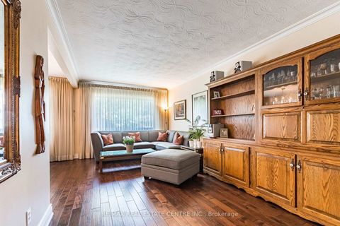 Photo 10 at 11 Velma Drive, Queensway, Toronto