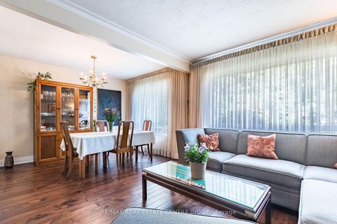 Photo 16 at 11 Velma Drive, Queensway, Toronto