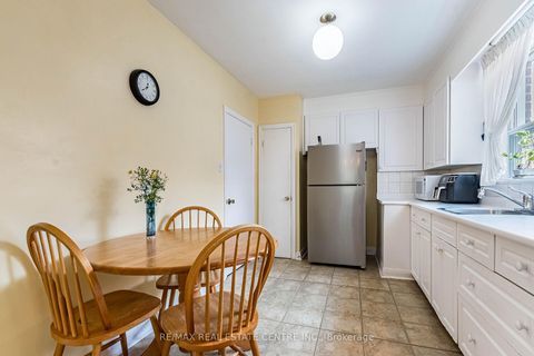 Photo 20 at 11 Velma Drive, Queensway, Toronto