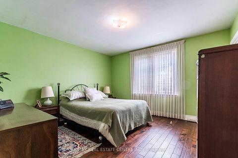 Photo 23 at 11 Velma Drive, Queensway, Toronto