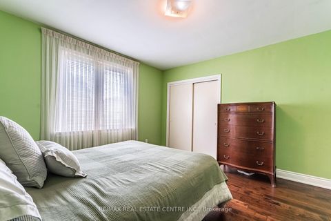 Photo 24 at 11 Velma Drive, Queensway, Toronto