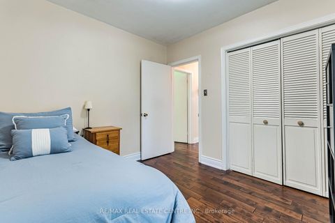 Photo 27 at 11 Velma Drive, Queensway, Toronto