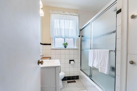 Photo 29 at 11 Velma Drive, Queensway, Toronto