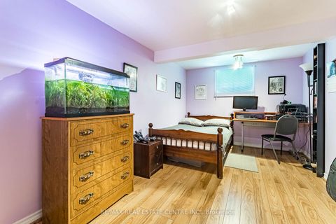 Photo 37 at 11 Velma Drive, Queensway, Toronto