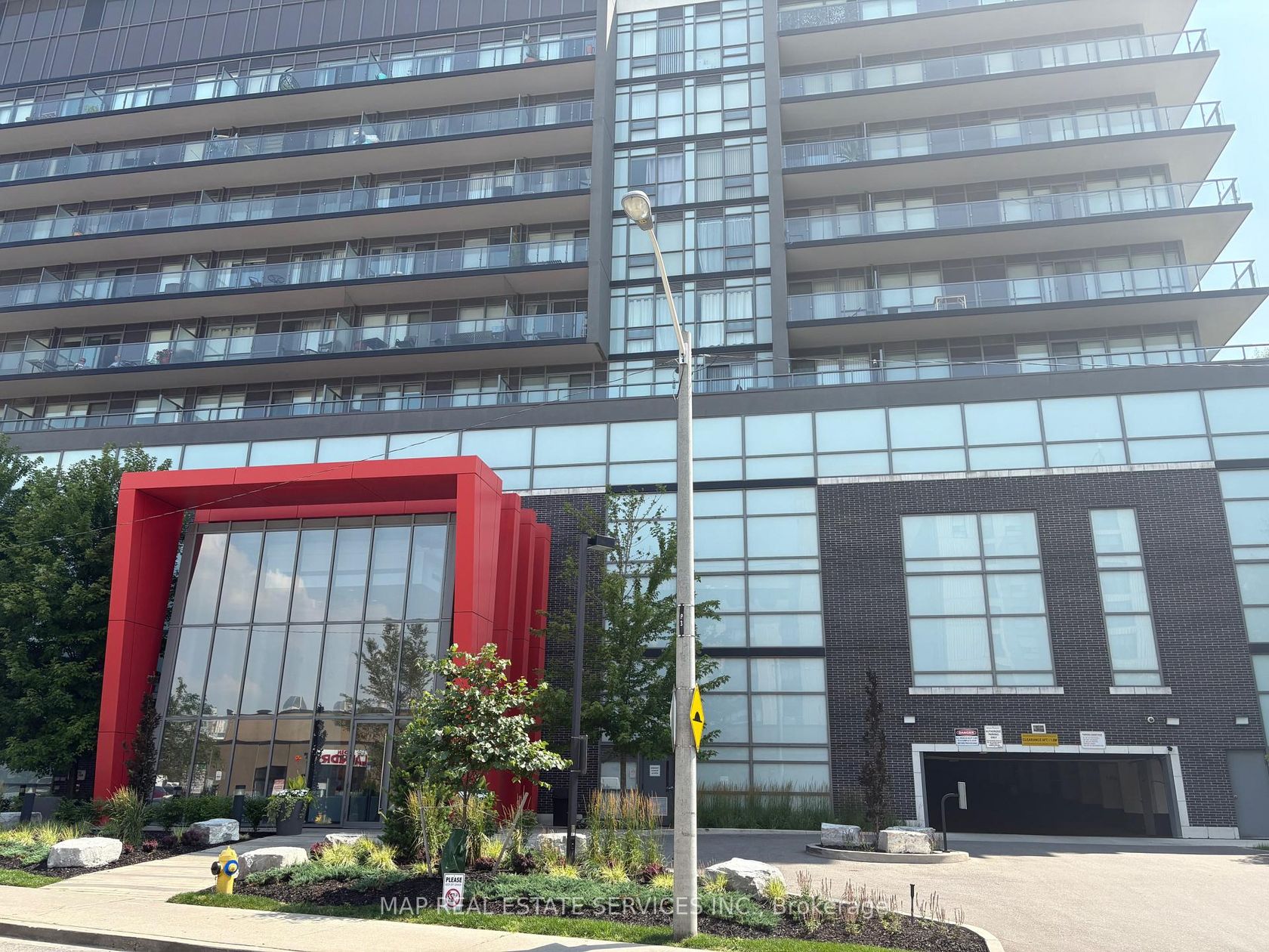 805 - 15 James Finlay Way, CFB, Toronto 