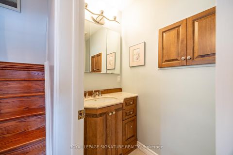 Photo 15 at 44 - 51 Broadfield Drive, Markland Wood, Toronto