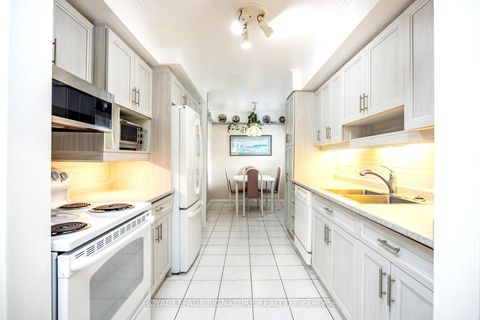 Photo 24 at 44 - 51 Broadfield Drive, Markland Wood, Toronto