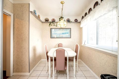 Photo 26 at 44 - 51 Broadfield Drive, Markland Wood, Toronto