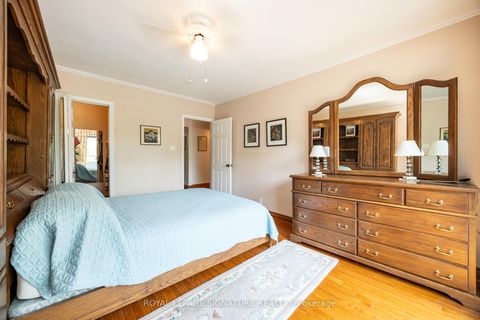 Photo 32 at 44 - 51 Broadfield Drive, Markland Wood, Toronto