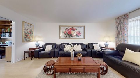 Photo 3 at 20 Zircon Court, Hillcrest Village, Toronto