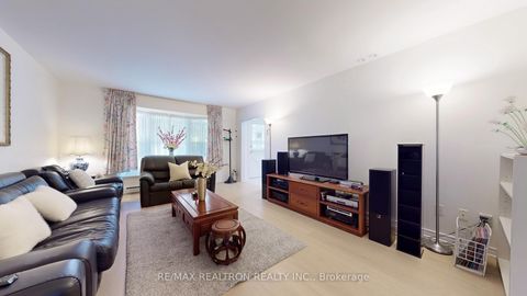 Photo 6 at 20 Zircon Court, Hillcrest Village, Toronto