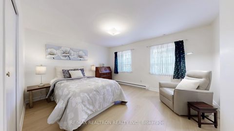 Photo 35 at 20 Zircon Court, Hillcrest Village, Toronto