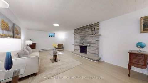 Photo 38 at 20 Zircon Court, Hillcrest Village, Toronto