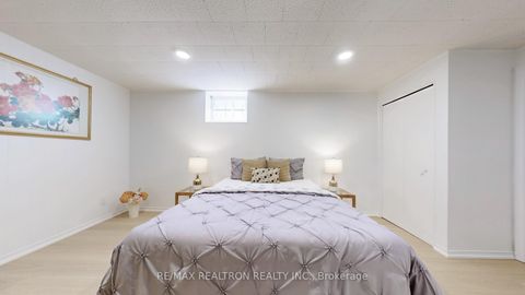 Photo 43 at 20 Zircon Court, Hillcrest Village, Toronto