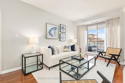 Photo 2 at 703 - 18 Beverley Street, Chinatown, Toronto Photo 2 at 703 - 18 Beverley Street, Chinatown, Toronto