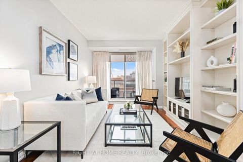 Photo 4 at 703 - 18 Beverley Street, Chinatown, Toronto Photo 4 at 703 - 18 Beverley Street, Chinatown, Toronto