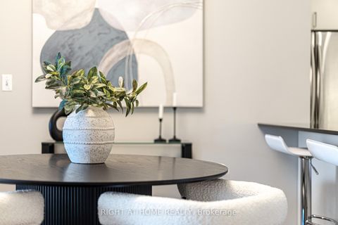 Photo 6 at 703 - 18 Beverley Street, Chinatown, Toronto Photo 6 at 703 - 18 Beverley Street, Chinatown, Toronto