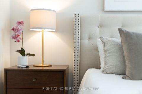 Photo 13 at 703 - 18 Beverley Street, Chinatown, Toronto Photo 13 at 703 - 18 Beverley Street, Chinatown, Toronto