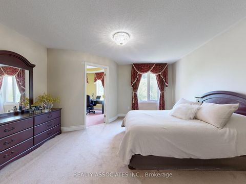 Photo 42 at 2 Lord Nelson Court, Rouge Woods, Richmond Hill