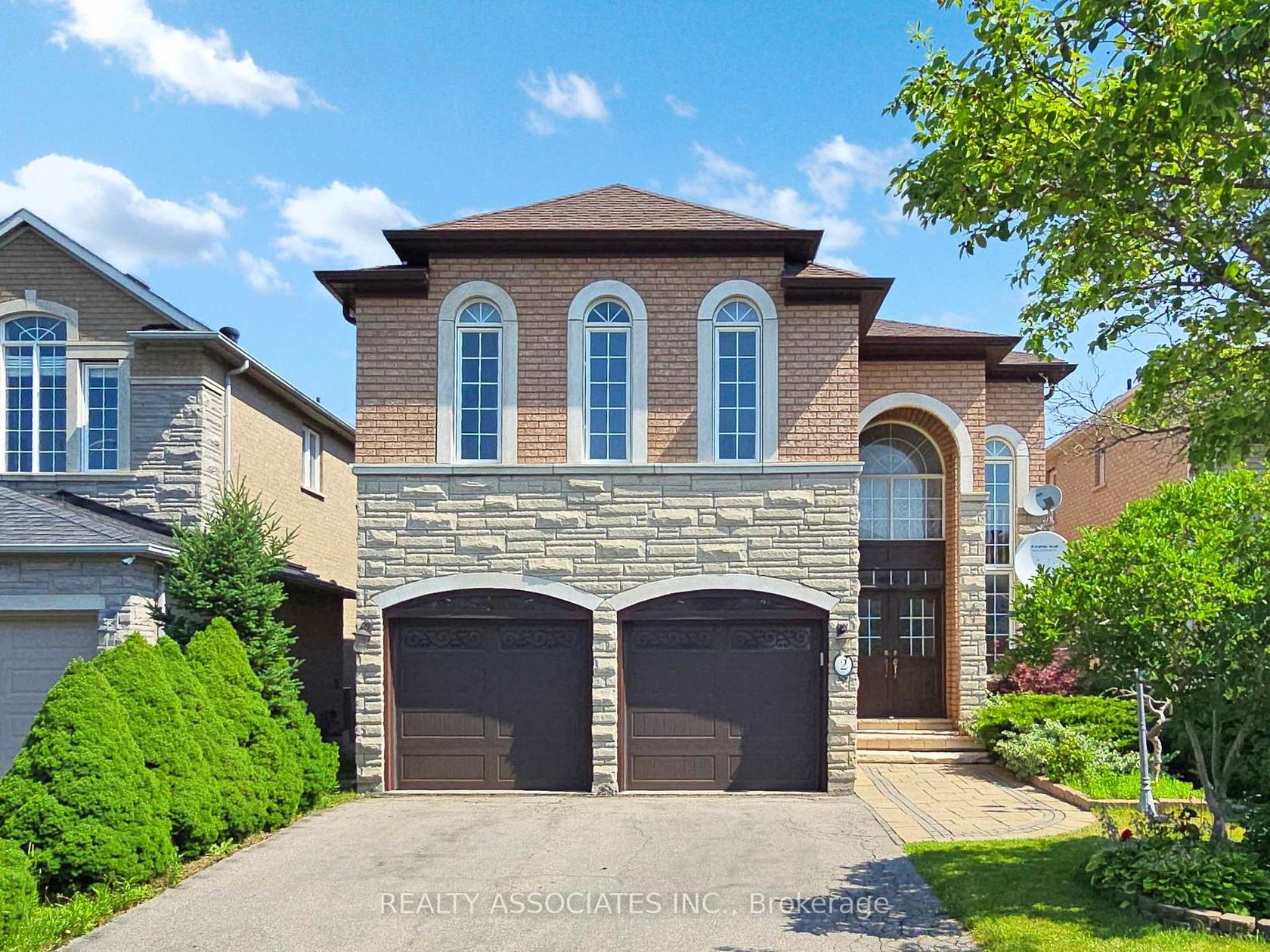 2 Lord Nelson Court, Rouge Woods, Richmond Hill 