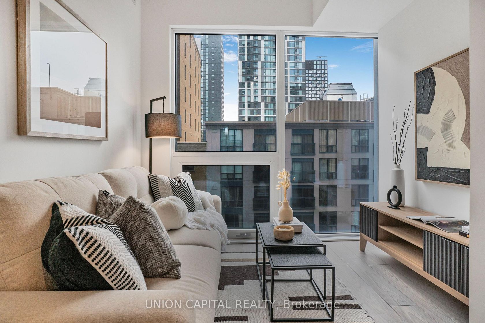 1001 - 82 Dalhousie Street, Yonge Corridor, Toronto 