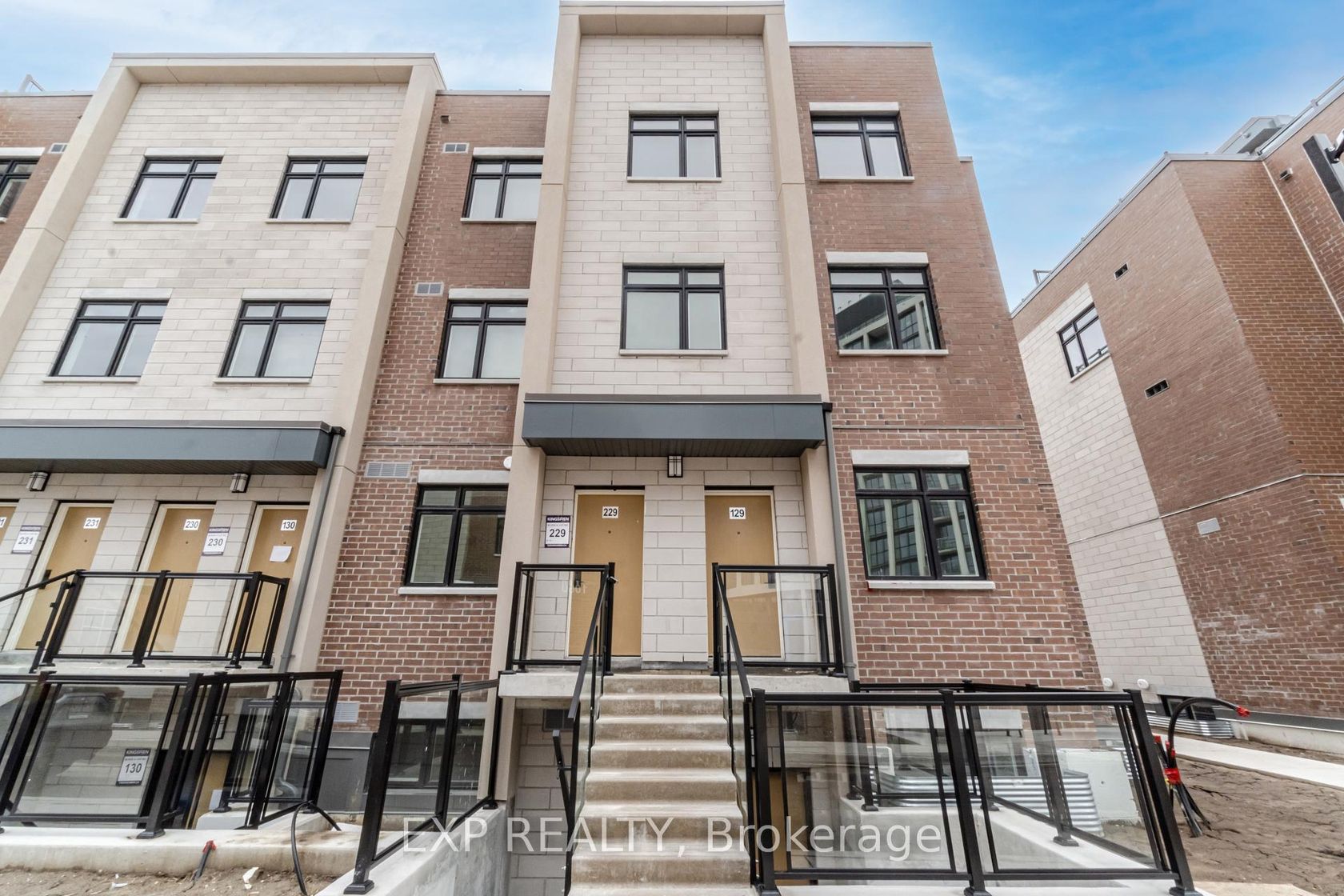 229 - 1062 Douglas Mccurdy Comm Court, Lakeview, Mississauga 