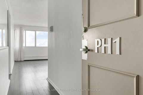 Photo 7 at Ph01 - 715 Don Mills Road, Flemingdon Park, Toronto