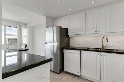 Photo 24 at Ph01 - 715 Don Mills Road, Flemingdon Park, Toronto