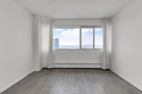 Photo 26 at Ph01 - 715 Don Mills Road, Flemingdon Park, Toronto