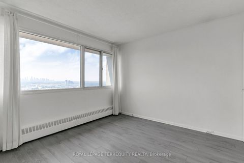 Photo 27 at Ph01 - 715 Don Mills Road, Flemingdon Park, Toronto