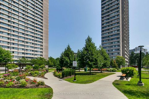Photo 32 at Ph01 - 715 Don Mills Road, Flemingdon Park, Toronto