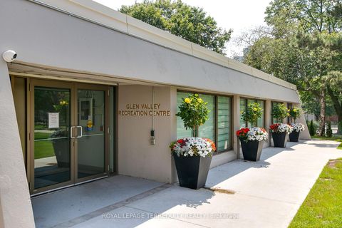 Photo 35 at Ph01 - 715 Don Mills Road, Flemingdon Park, Toronto