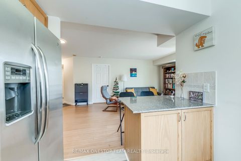 Photo 16 at 303 - 5940 Yonge Street, Newtonbrook West, Toronto