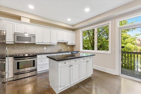 Photo 3 at 23 - 8038 Yonge Street, Uplands, Vaughan